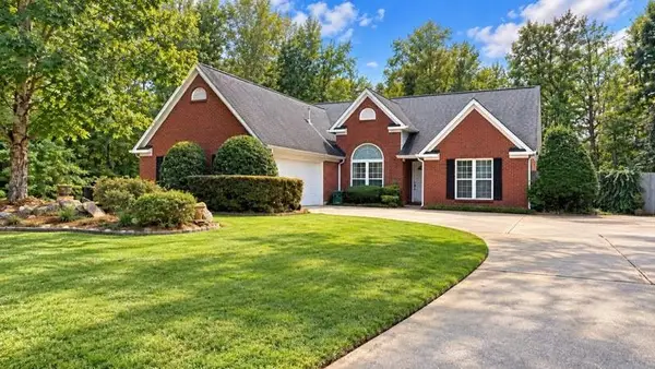7960 Black Horse Court, Cumming, GA 30041