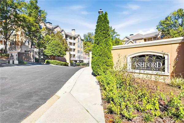 336 Ashford Circle, Dunwoody, GA 30338