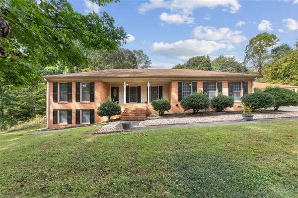 2570 Benton Drive, Jonesboro, GA 30236