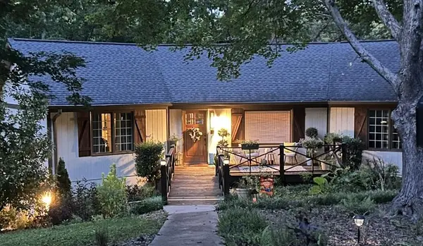 2692 Pass Circle, Gainesville, GA 30506
