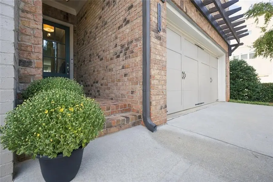 1010 Milhaven Drive, Roswell, GA 30076 - #2