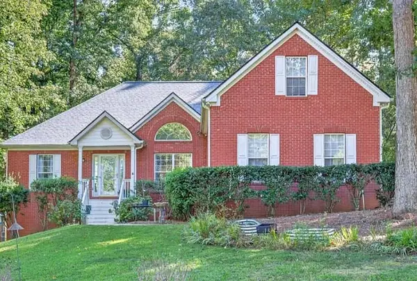 25 Lake Charles Court, Covington, GA 30016
