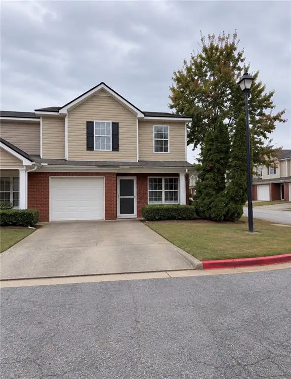 302 Tara Commons Circle, Loganville, GA 30052