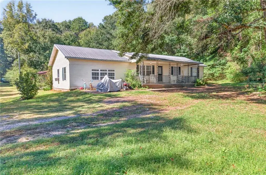 330 W Ridgeway Road, Maysville, GA 30558 - #1