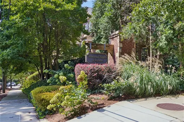 379 Ardmore Court Nw, Atlanta, GA 30309