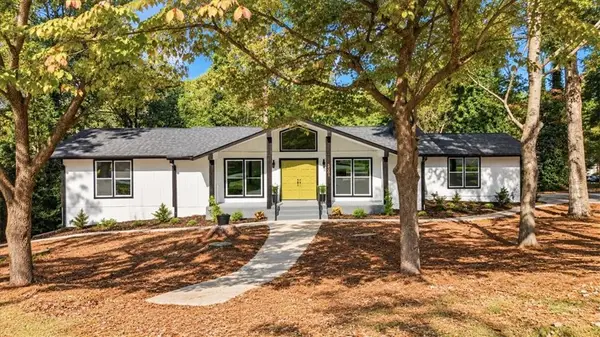 5303 Raintree Circle, Oakwood, GA 30566