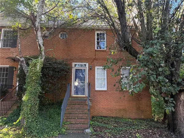 910 Indian Lake Drive, Lilburn, GA 30047