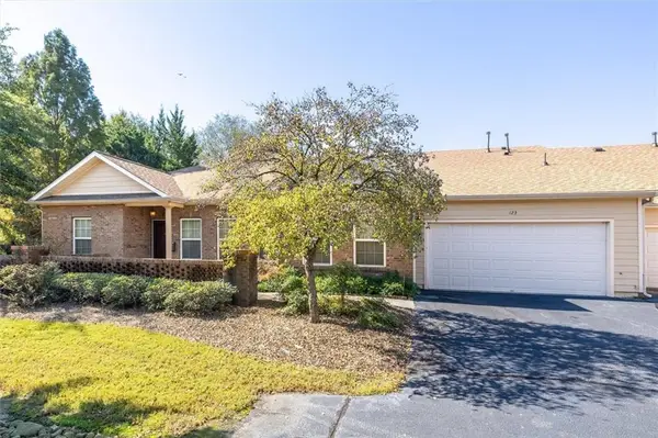 123 Villa Park Circle, Stone Mountain, GA 30087