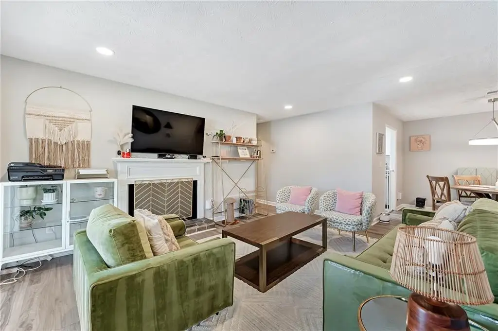 103 Natchez Trace, Sandy Springs, GA 30350 - #1