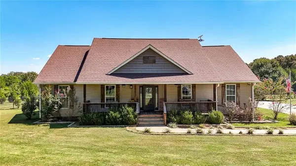22 Ravenfield Road, Taylorsville, GA 30178