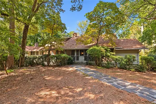 8235 Tynecastle Drive, Sandy Springs, GA 30350