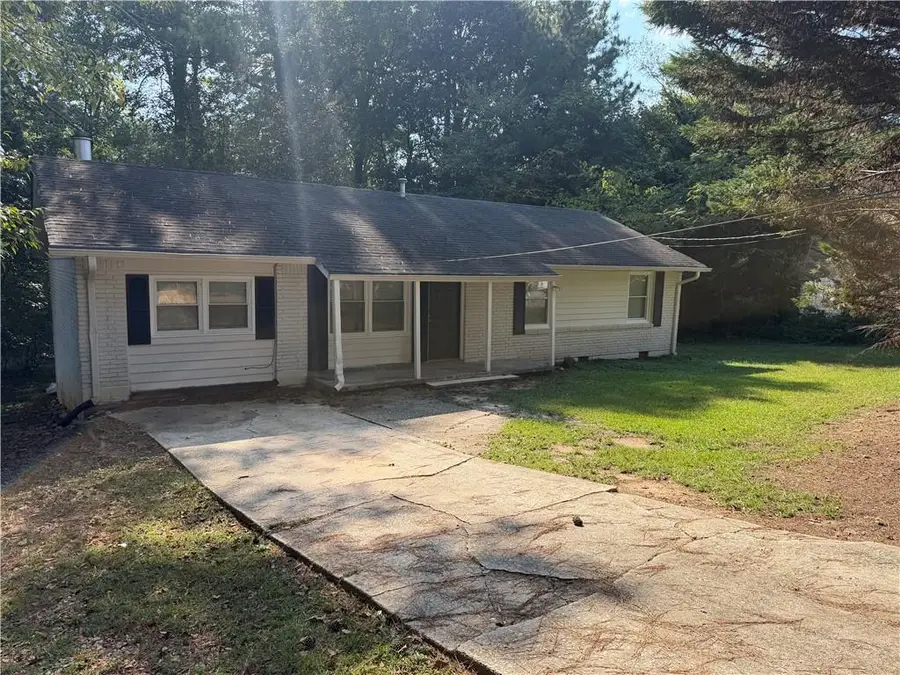 673 Jeb Stuart Drive, Jonesboro, GA 30238 - #2