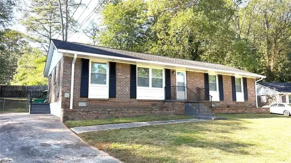 1487 Colony East Circle, Stone Mountain, GA 30083