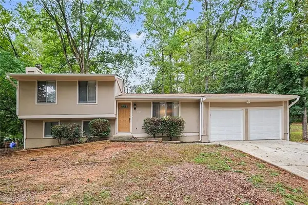 5765 Fieldstone Drive, Lithonia, GA 30038