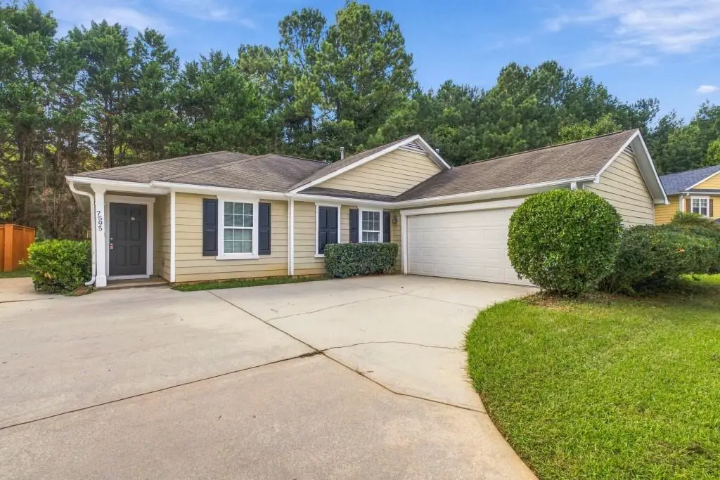 7595 Waverly Loop, Fairburn, GA 30213 - #1