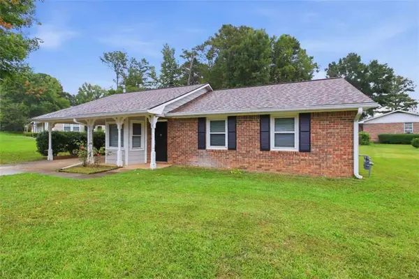 8 Silverwood Drive, Newnan, GA 30265