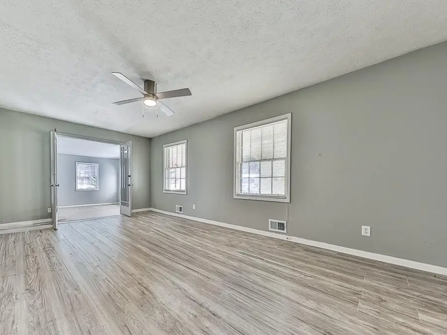 6266 Auburn Drive, Riverdale, GA 30296 - #3