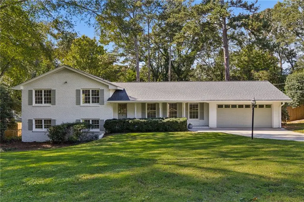 1424 Cedarhurst Drive, Dunwoody, GA 30338 - #1
