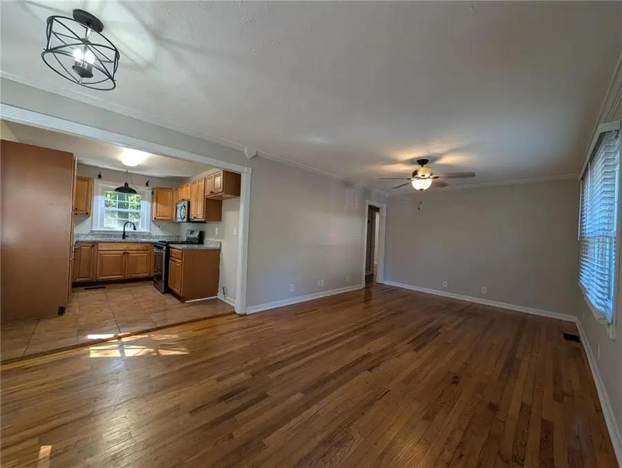 2063 White Oak Circle Nw, Kennesaw, GA 30144 - #3