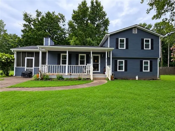 2462 Brown Deer Trail Nw, Acworth, GA 30101