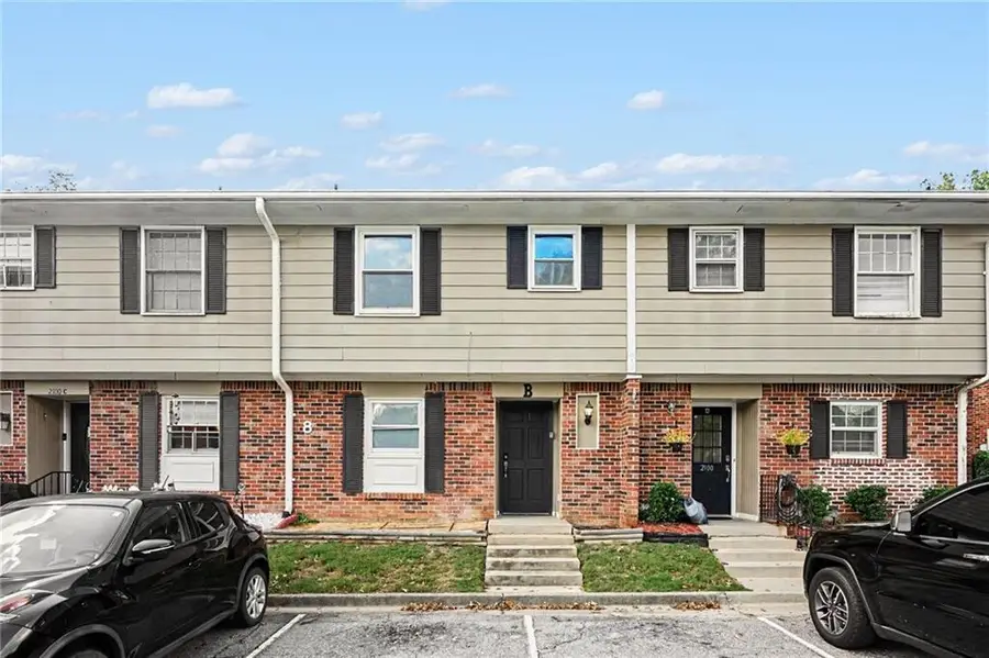 2100 Kings Gate Circle #8B, Snellville, GA 30078 - #2