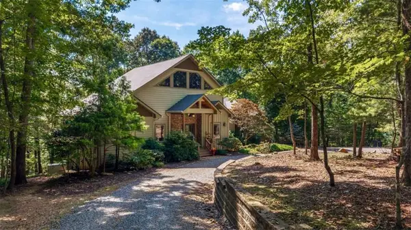 200 Plantation Lane, Blue Ridge, GA 30513