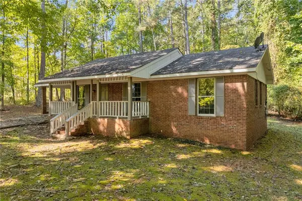 135 Sara Drive, Covington, GA 30014