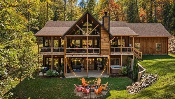 50 W Shalom Court, Blue Ridge, GA 30513
