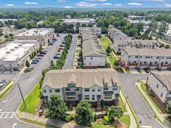 820 Fairview Circle, Roswell, GA 30076