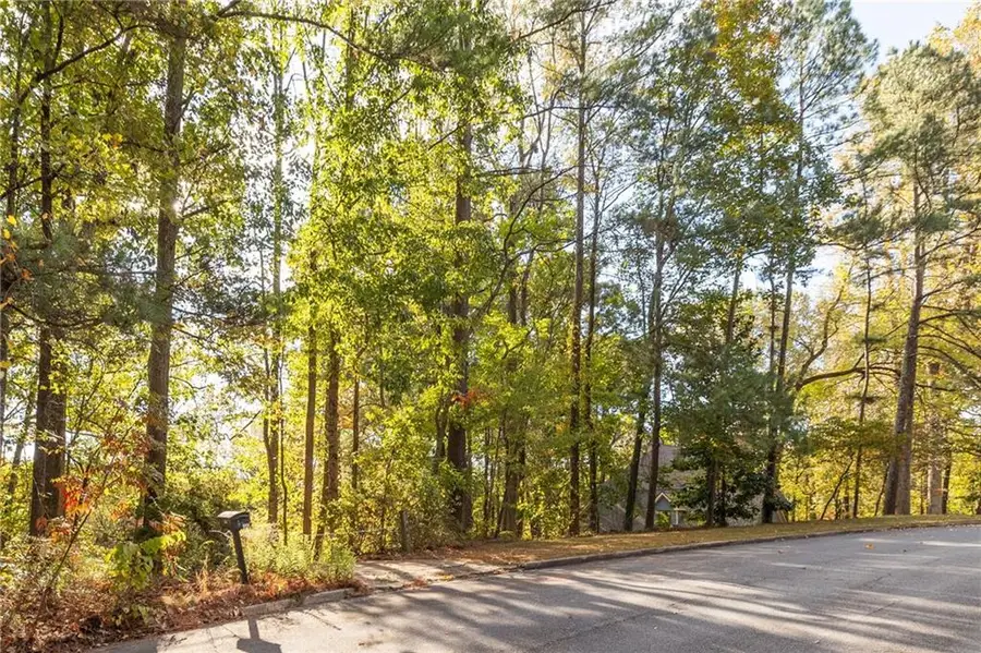 1809 Silver Ridge Ct, Stone Mountain, GA 30087 - #2