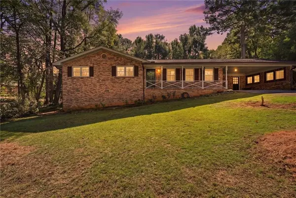 4824 Rosewood Drive Sw, Lilburn, GA 30047
