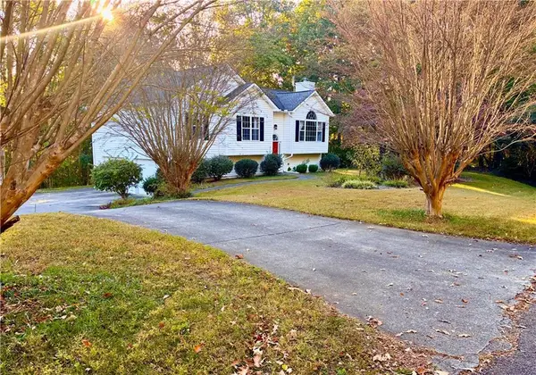 81 W Creekview Drive, Jasper, GA 30143