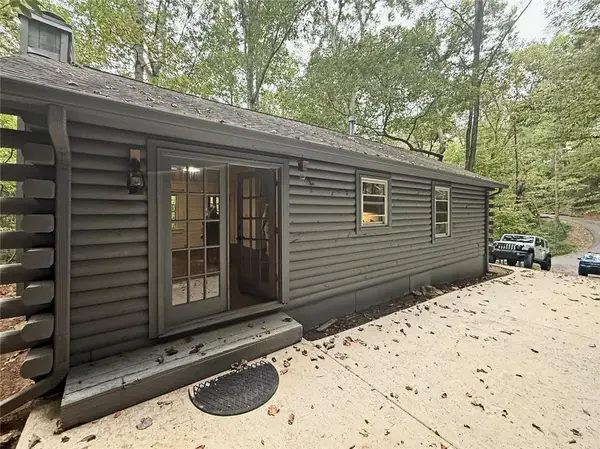 44 Indian Gap Drive, Ellijay, GA 30536