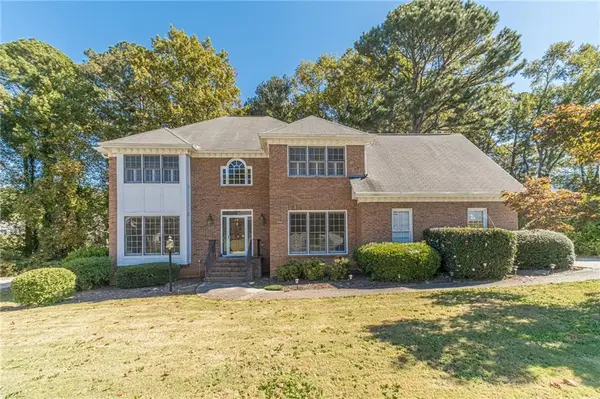 1664 Holly Lake Circle, Snellville, GA 30078
