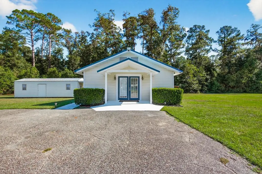 37299 Oxford Street, Hilliard, FL 32046 - Image #1