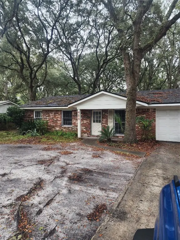 428 S 14th Street, Fernandina Beach, FL 32034 - Image #2