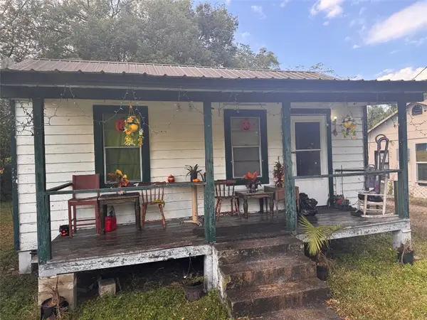 12746 Woodland Avenue, Jacksonville, FL 32218