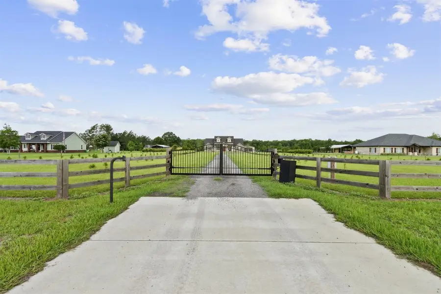 37854 Kings Ferry Road, Hilliard, FL 32046 - Image #2