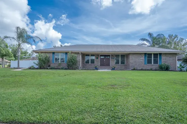 377 Foxridge Road, Orange Park, FL 32065