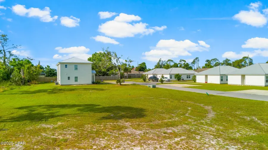 1930 Coach Scovel Way, Panama City, FL 32405 - Image #2