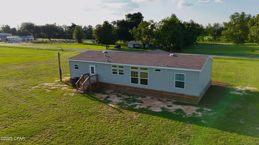 6815 Welcome Church Road, Grand Ridge, FL 32442 - Image #2