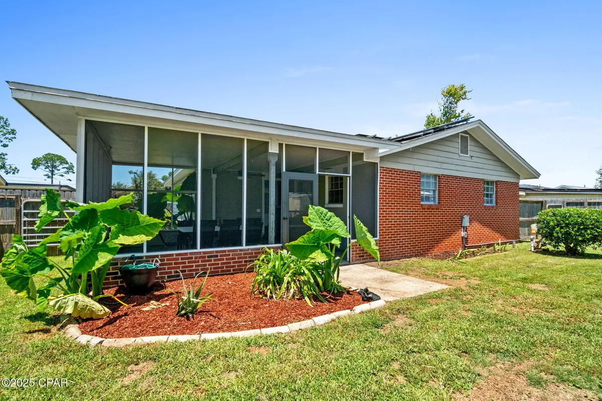 1906 Chestnut Avenue, Panama City, FL 32405 - Image #1