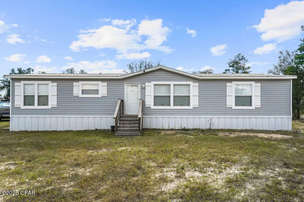 3120 Crystal Lake Drive, Chipley, FL 32428 - Image #1