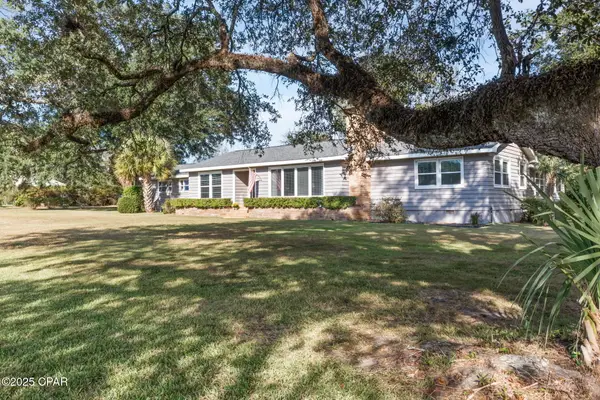 5370 Mixon Street, Graceville, FL 32440