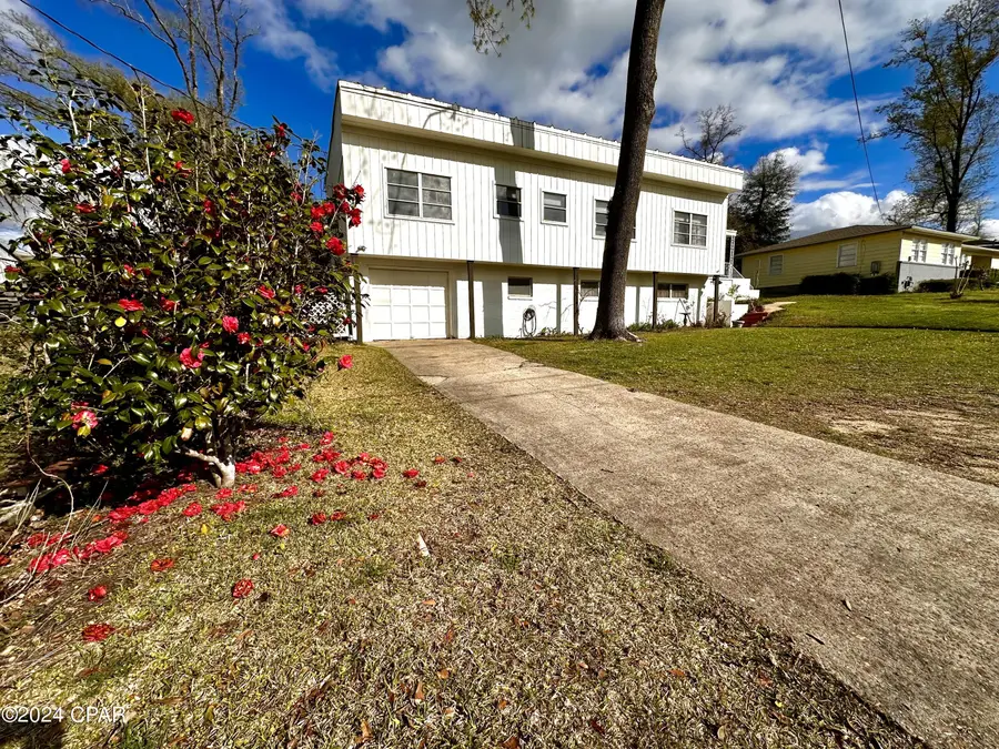 2962 Dogwood Street, Marianna, FL 32446 - Image #2