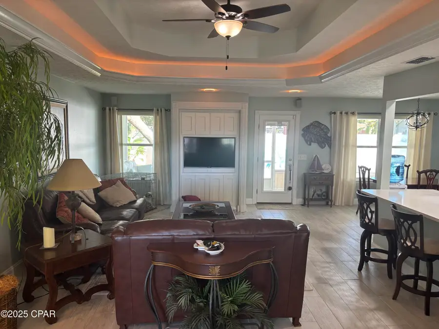 8632 N Lagoon Drive, Panama City, FL 32408 - Image #2
