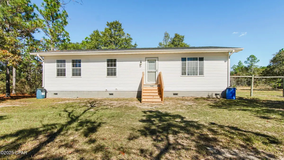 300 Deer Trail, Defuniak Springs, FL 32433 - Image #1