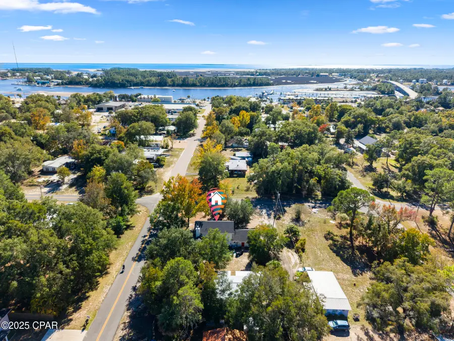 902 NW Avenue D, Carrabelle, FL 32322 - Image #2