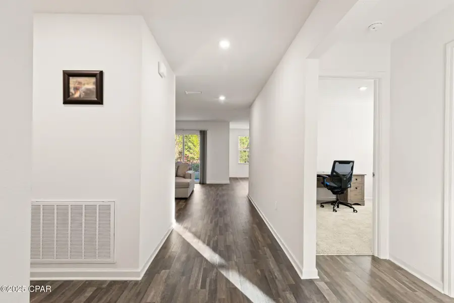 3987 Oxford Avenue, Chipley, FL 32428 - Image #2