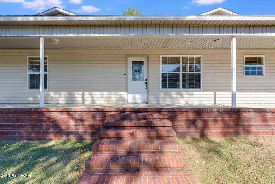 4700 Honeysuckle Lane, Marianna, FL 32446 - Image #3